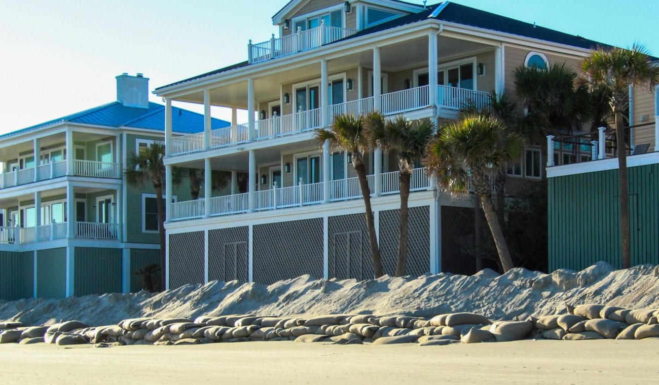 7 Essential Factors to Consider When Choosing a Beach House Rental